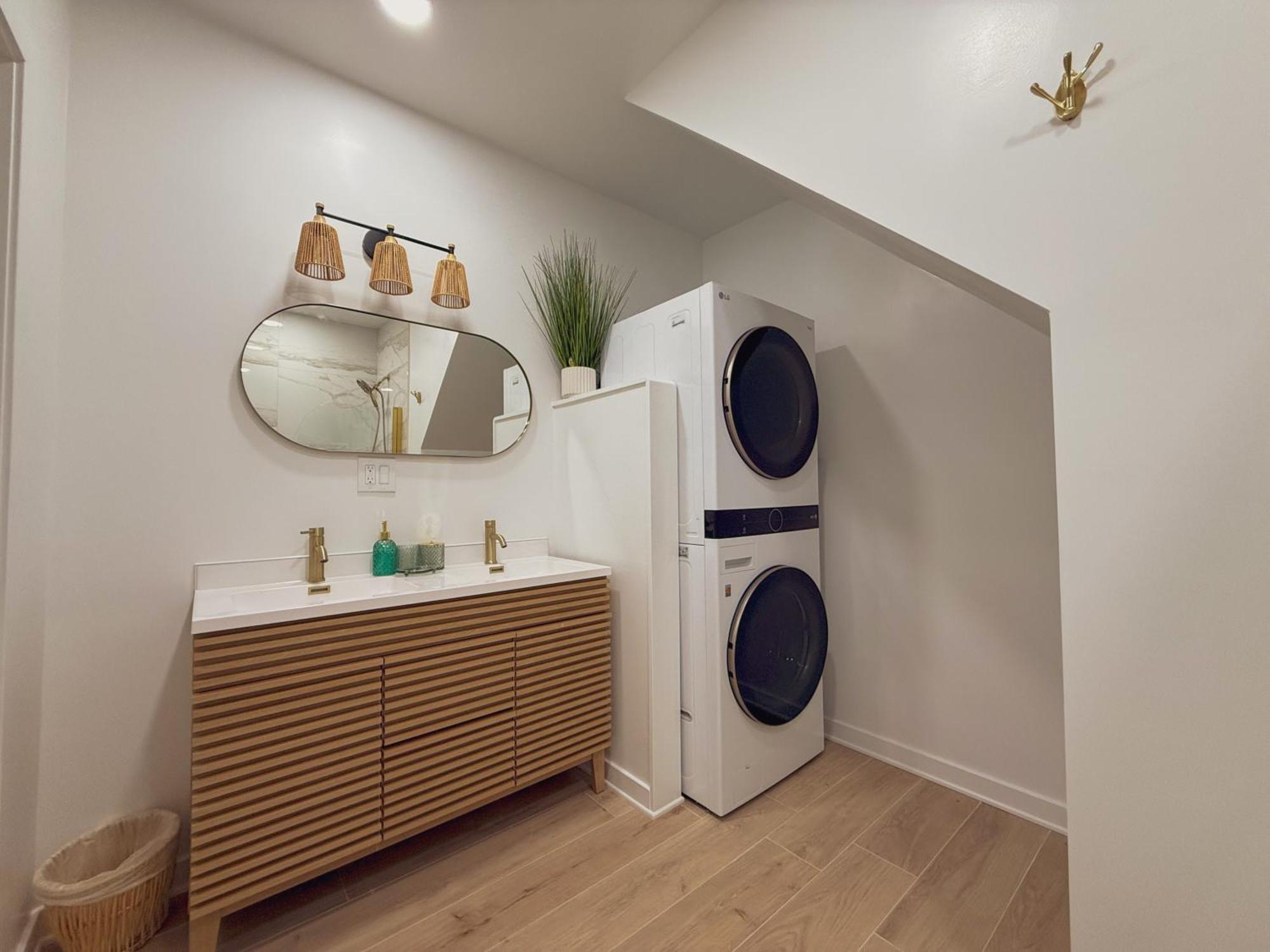 Elegant 3br 2ba Entire Short Walk To The Heart Of Appartement